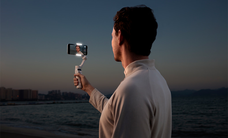 DJI Osmo Mobile 7 (OM7) Smartphone Gimbal – 3-Axis Stabilizer with ActiveTrack 7.0, 10-Hour Battery Life, and Built-In Tripod Best Price In Muscat Oman