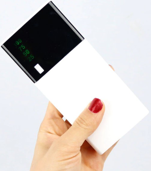 YT Power Bank YT08 – 10000 mAh Fast‑Charge Portable Charger with LED Display & Flashlight – Price In Oman