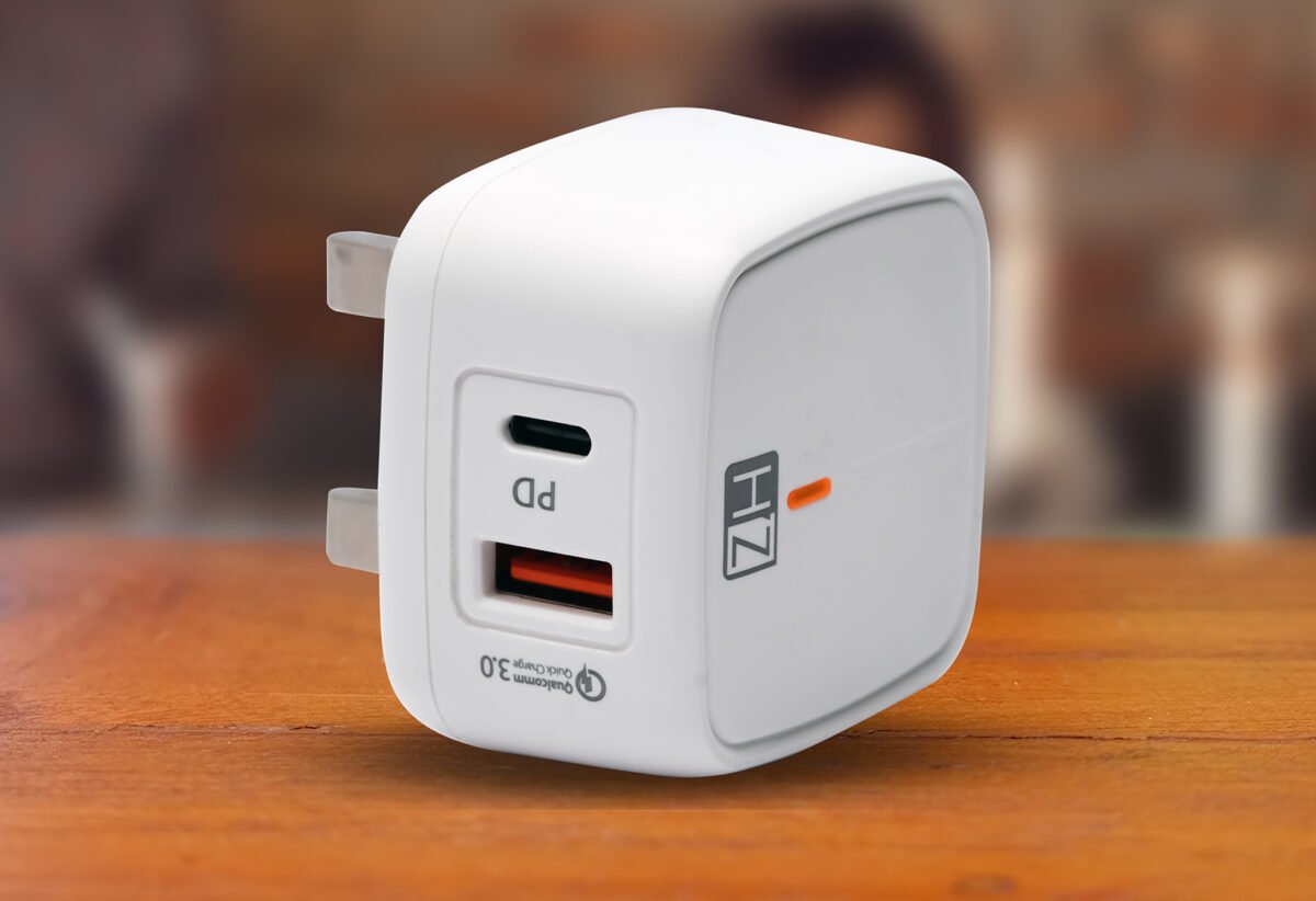 Heatz ZA21 Fast Charging PD USB Adapter - 3-in-1 Cable + PD & USB Ports, Qualcomm Quick Charge - Image 4