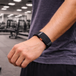 Pawa SprinFit ScreenLess Fitness Smart Bracelet in Oman - Image 5