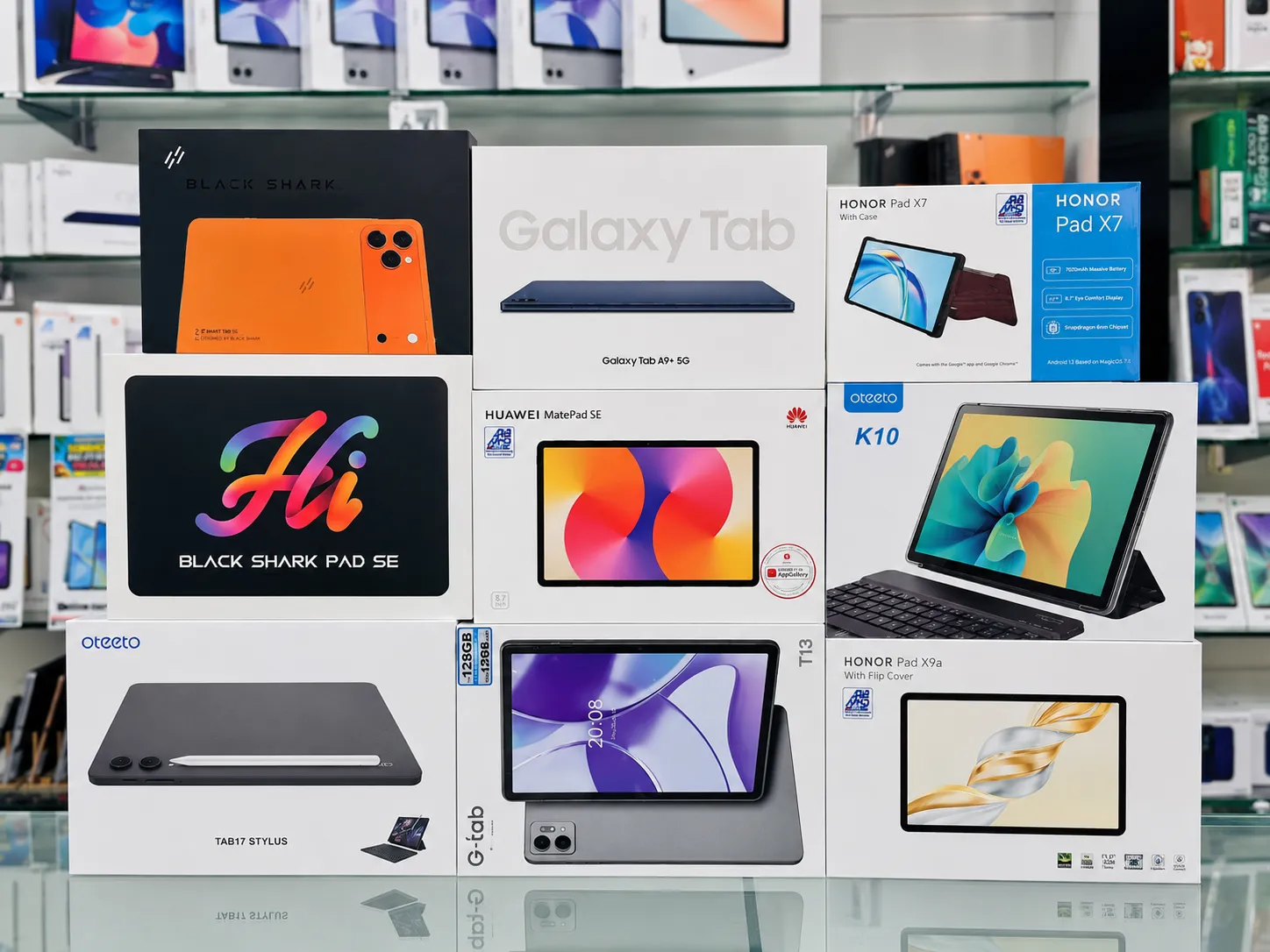 Tablets in Oman on display at Sky Gadgets, including Samsung Galaxy Tab and other brands